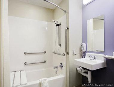 Best Western Buffalo Inn & Suites Williamsville Room photo