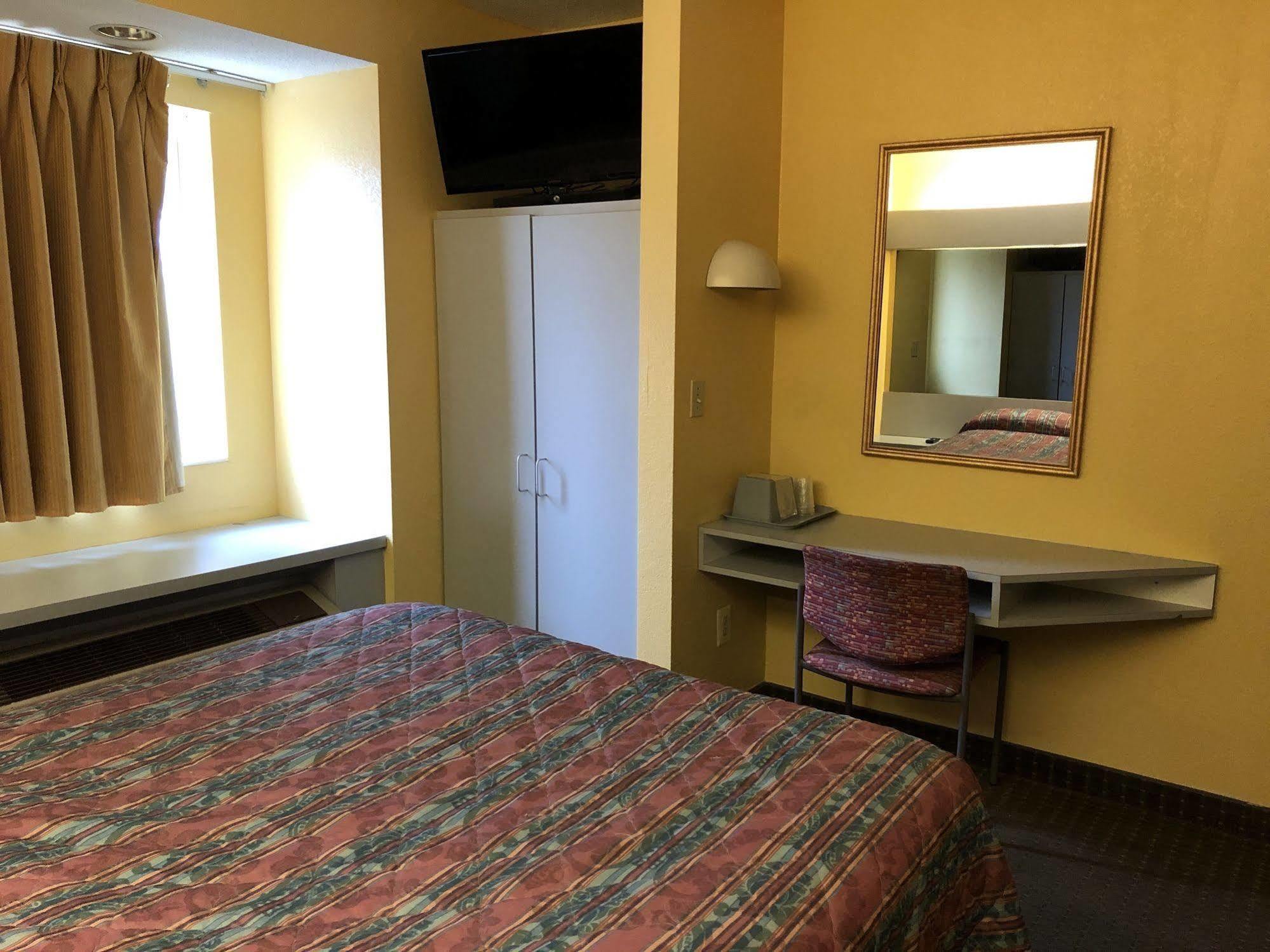 Best Western Buffalo Inn & Suites Williamsville Exterior photo